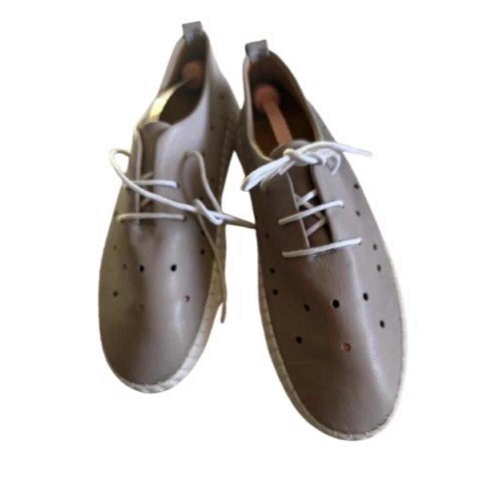 NWOT Bueno Perforated Mauve Preforated Calf Leather Tie Shoes Size 41/10